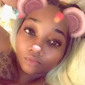 Meet your Posher, Mina